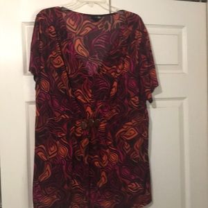 Dark Red, Fuchsia, Orange & Black Short Sleeve Top w/3 Brown Buttons in front